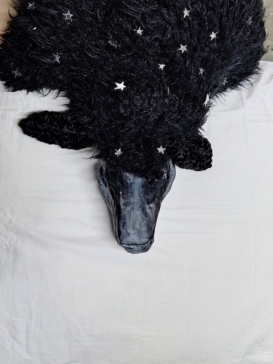 Nachtschaap, 2025, mixed media: textielsculptuur 100 x 60 x 40 cm